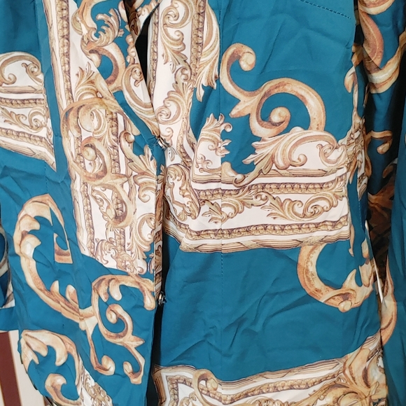 CBR Chic/Boutique/Rose Iconic Weekend Shirt - Picture 3 of 6